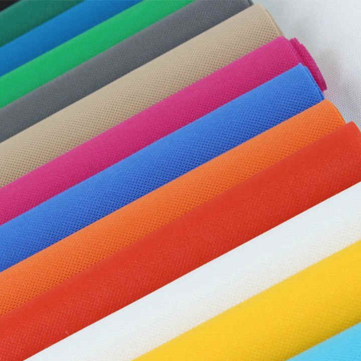 Rouleau non tissé de couleur de tissu non tissé 100 % PP Spunbond